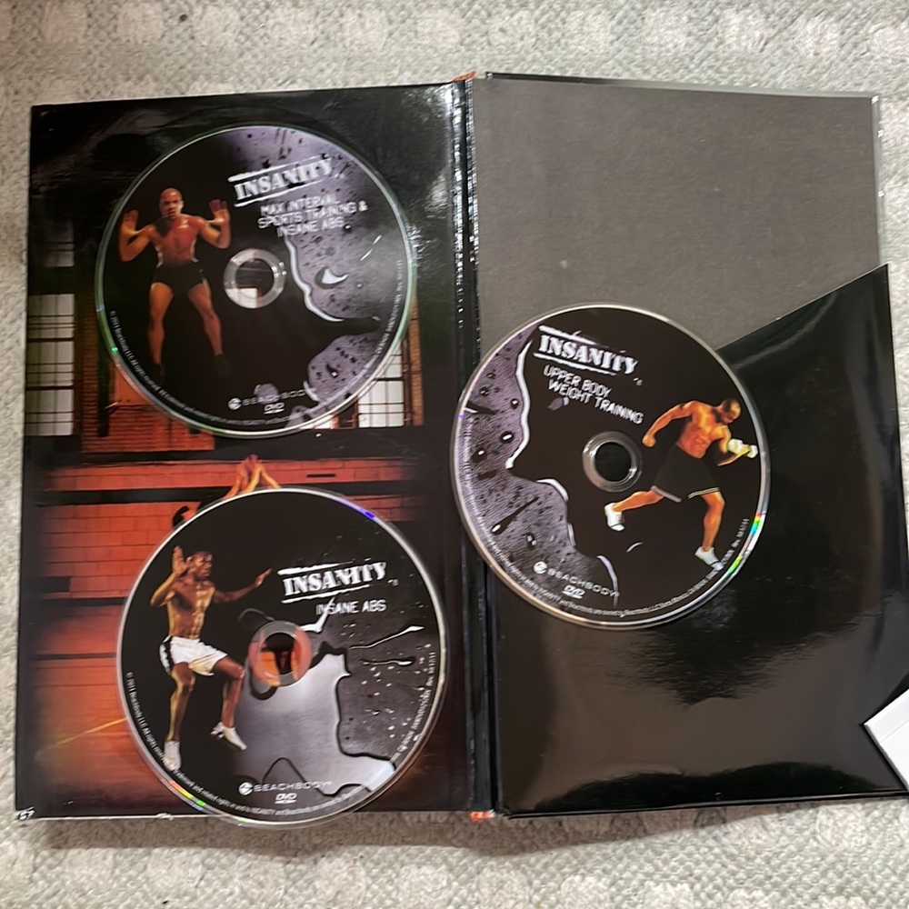 Insanity (Exercise Program) - Picture 8 of 8